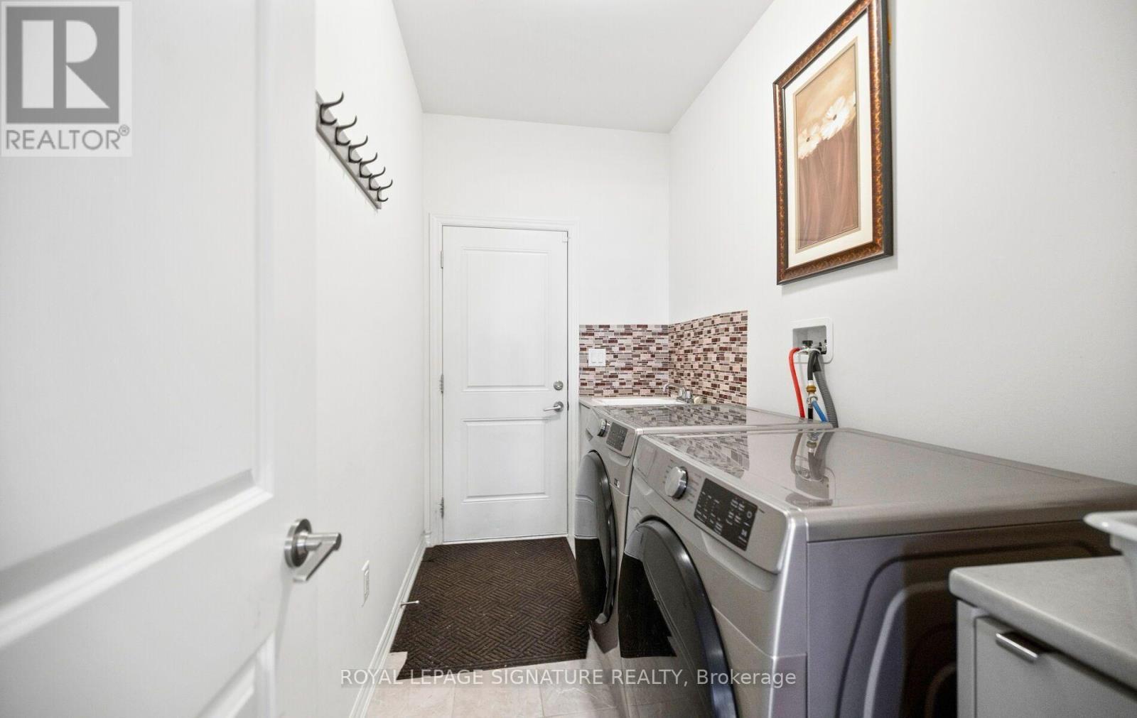 466 Thornborrow Court Property Photo 11