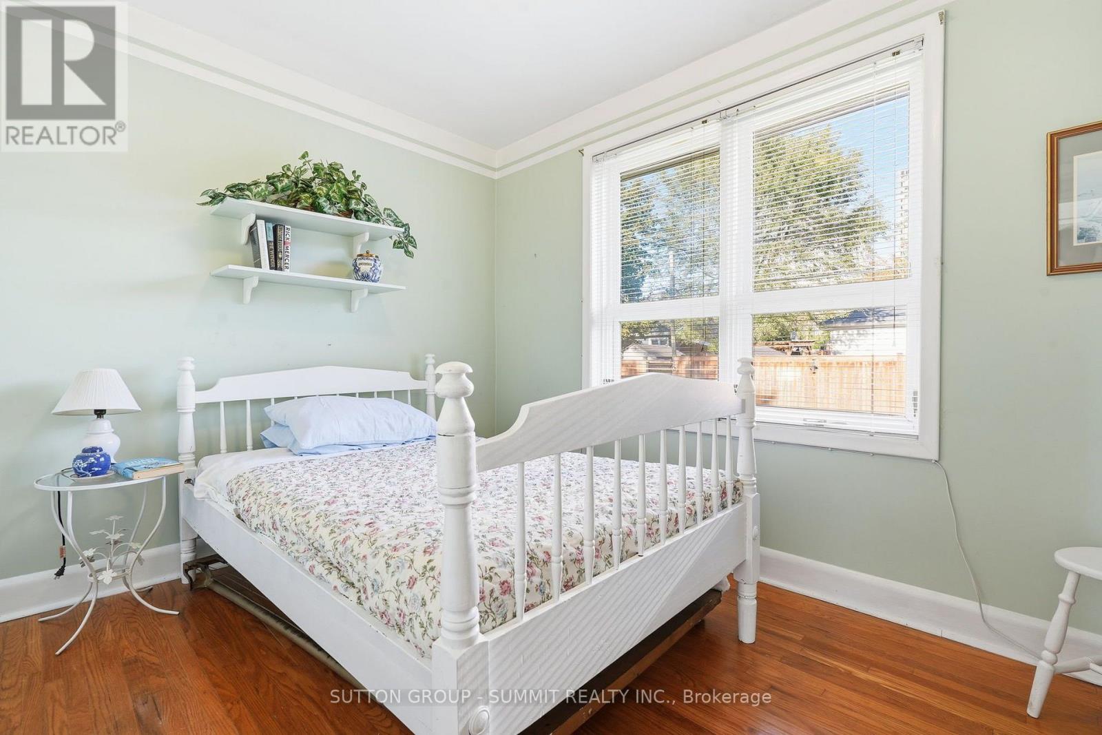 2117 Maplewood Drive Property Photo 19
