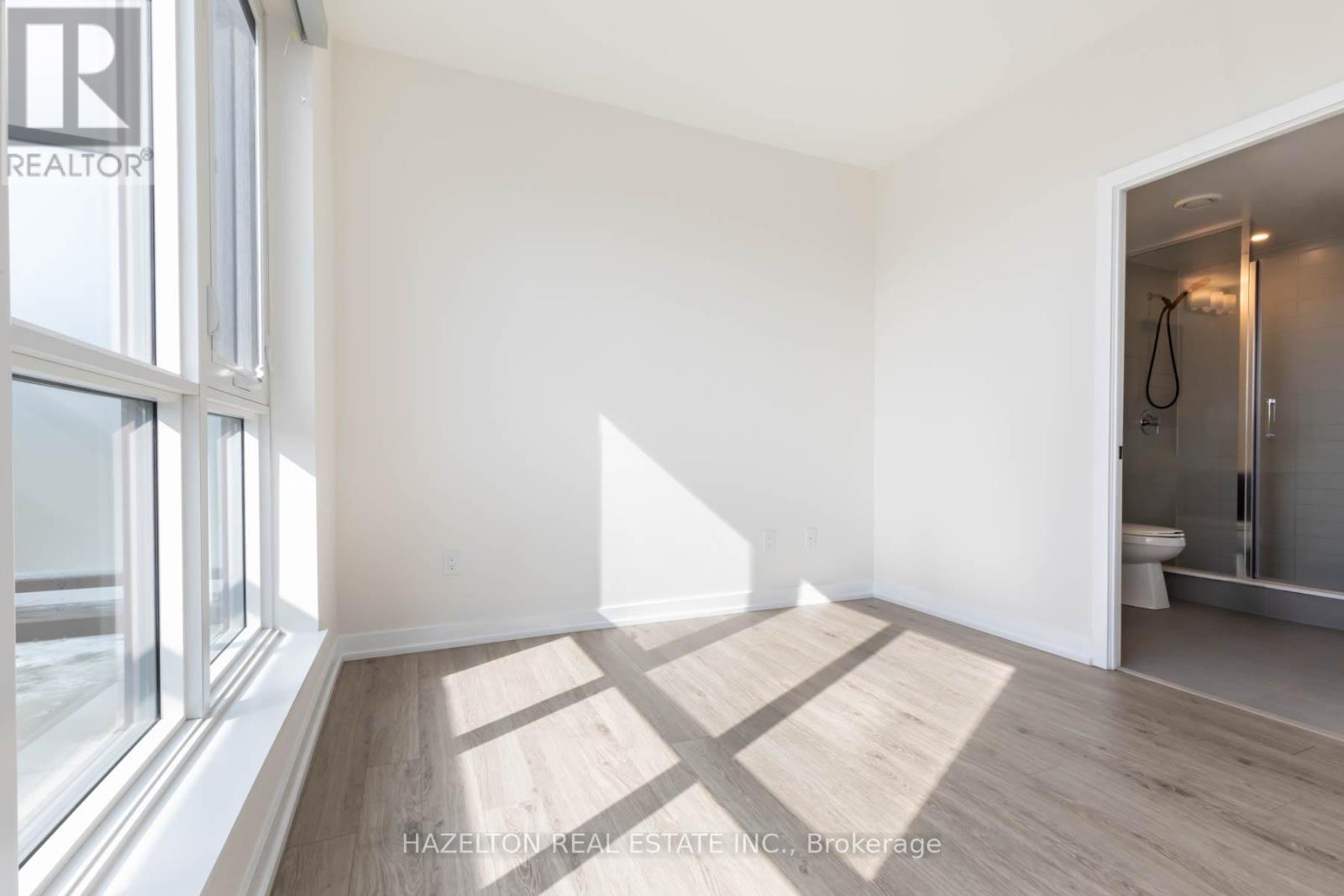 905 - 2300 St. Clair Avenue W Property Photo 16