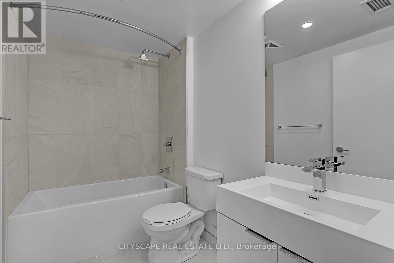 910 - 30 Samuel Wood Way Property Photo 7