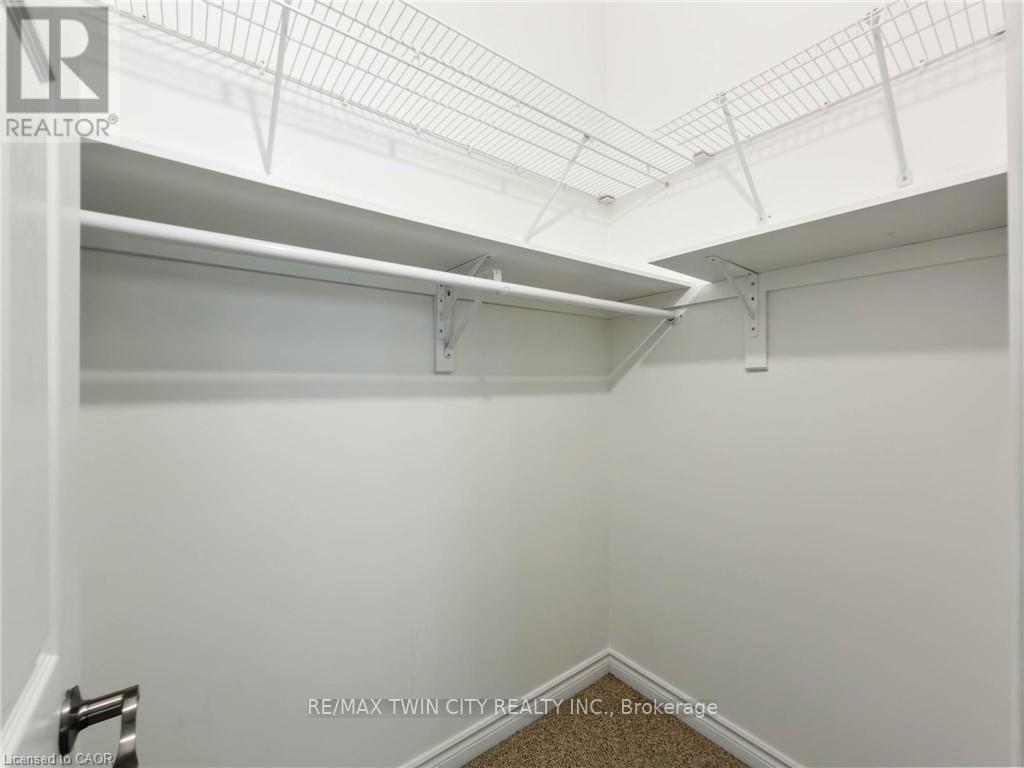 105 - 3480 Upper Middle Road Property Photo 24