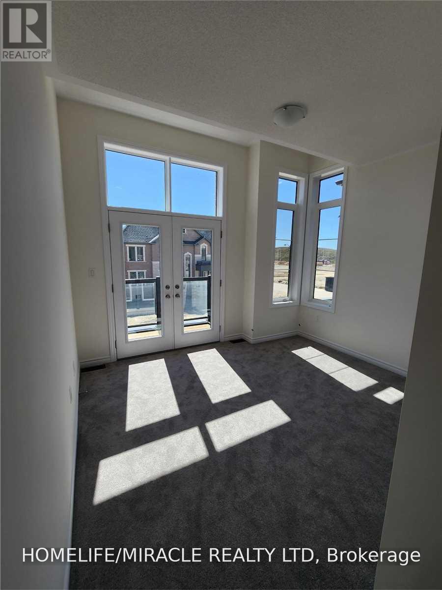 67 Calabria Drive Property Photo 12