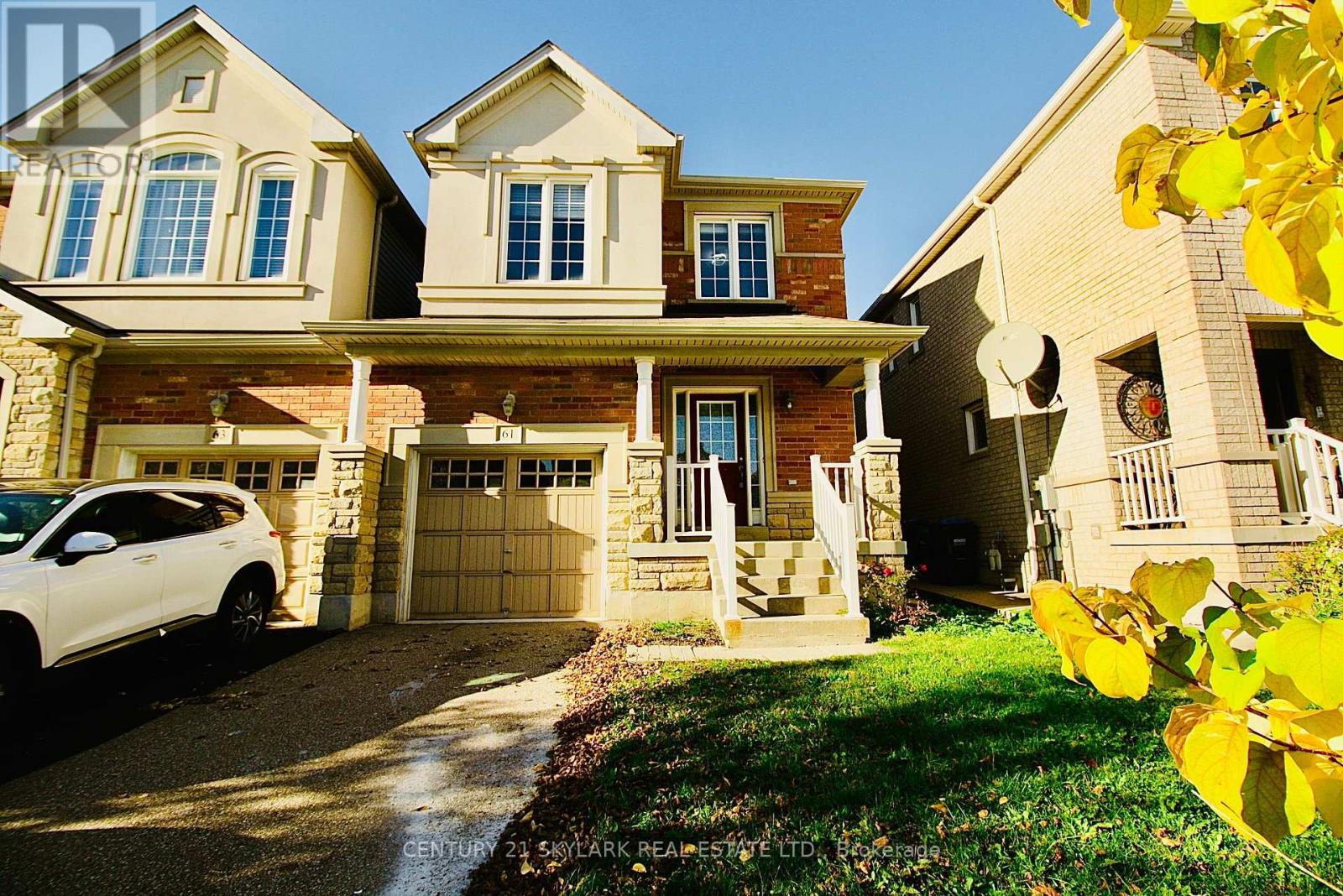 61 Lightcatcher Circle Property Photo 1