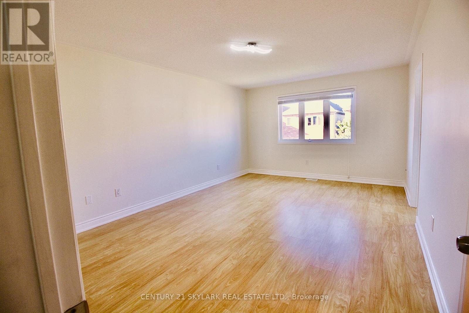 61 Lightcatcher Circle Property Photo 16