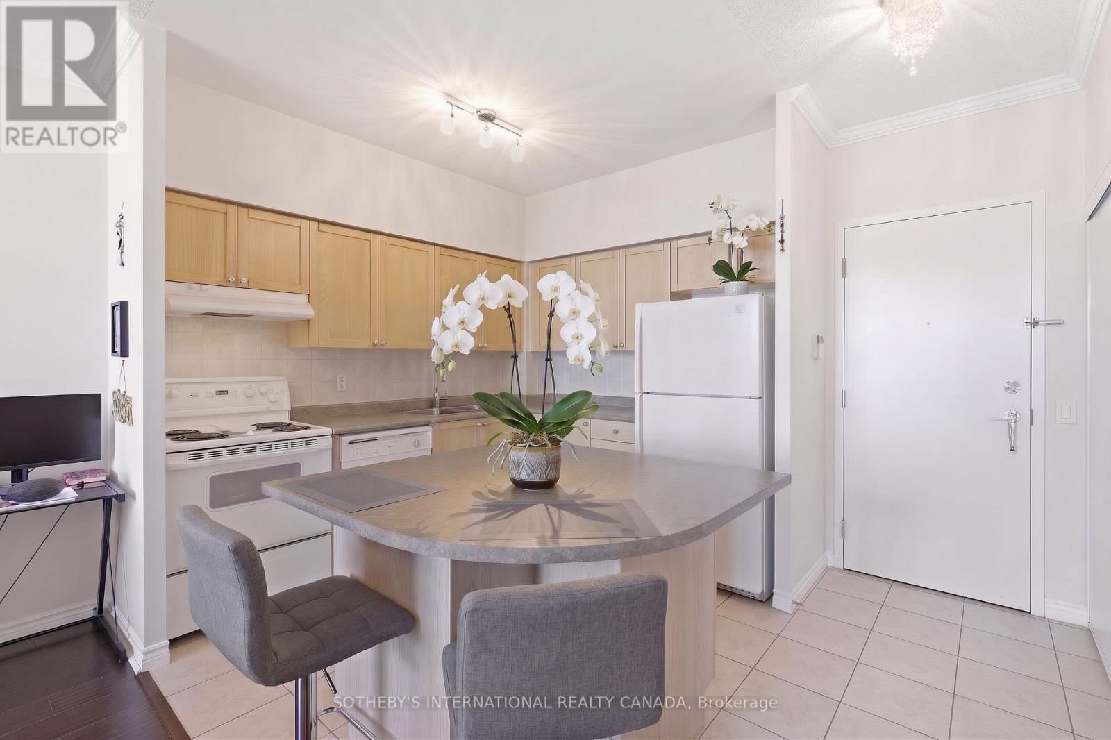 2112 - 55 Strathaven Drive Property Photo 3