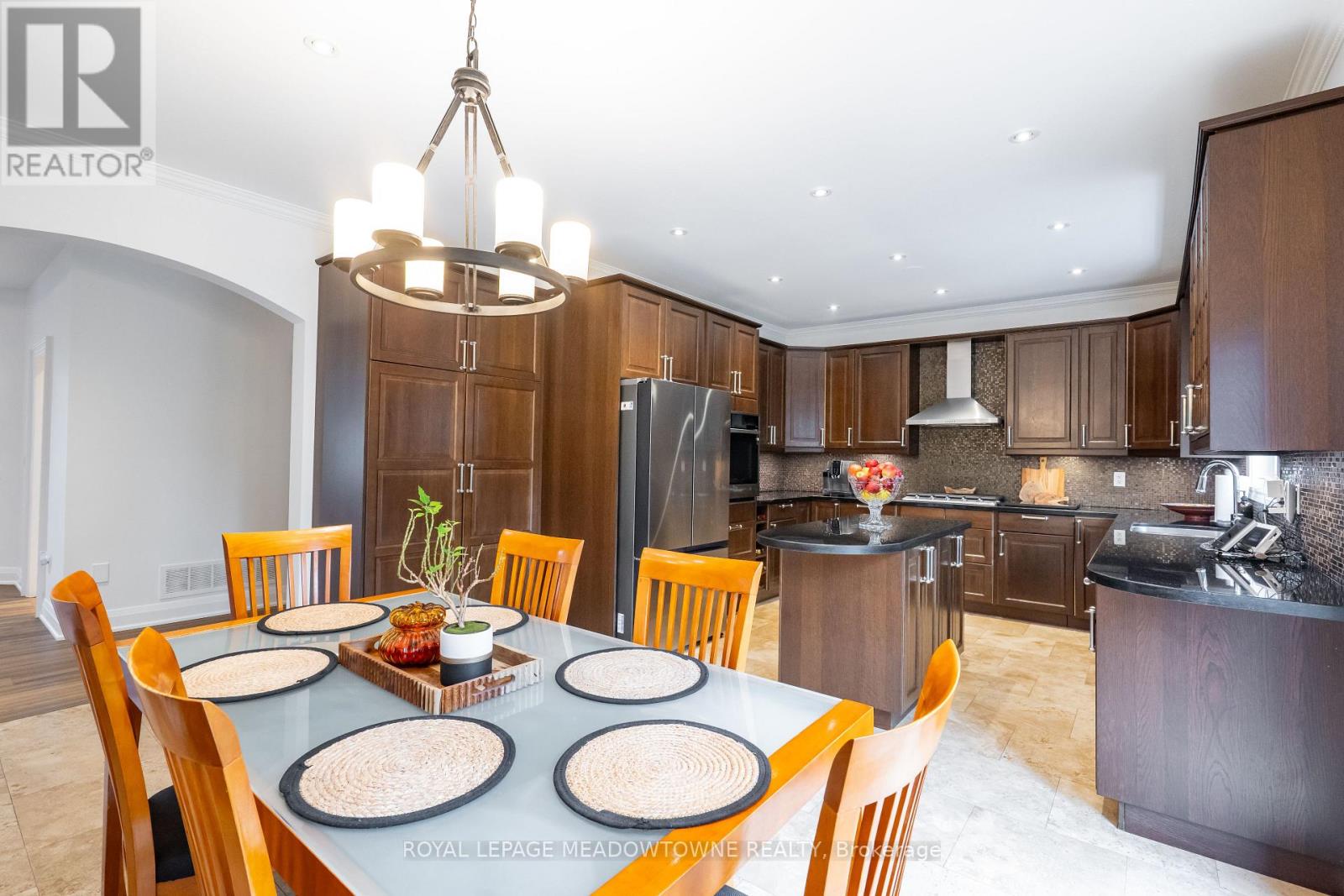 26 Emperor Drive Property Photo 10