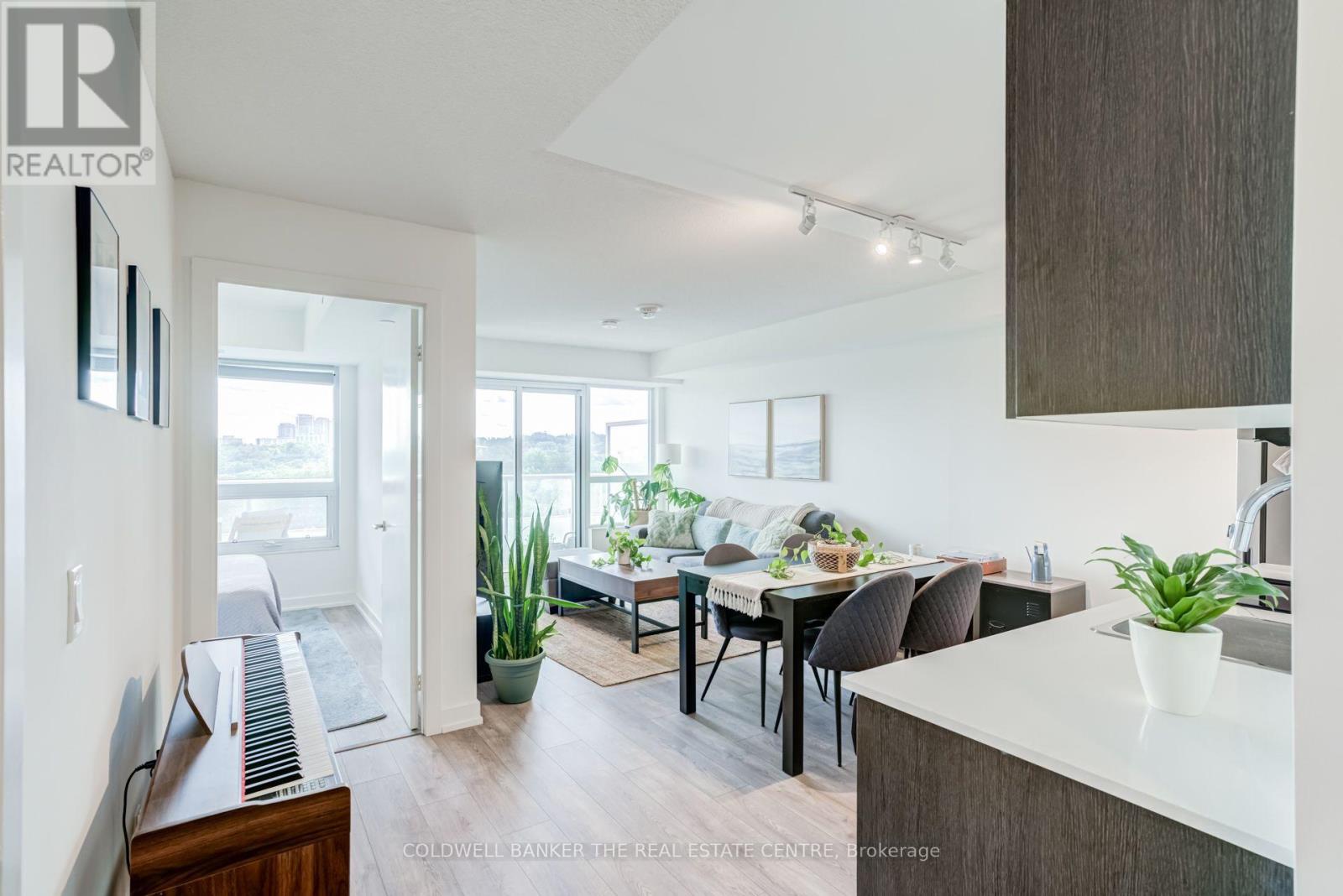412 - 10 Wilby Crescent Property Photo 9