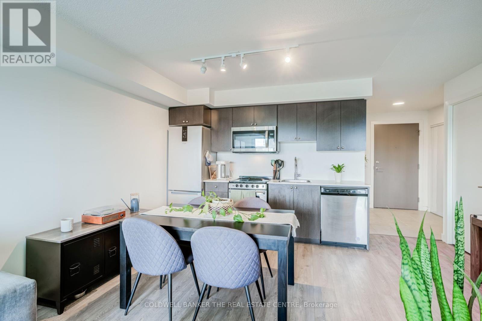 412 - 10 Wilby Crescent Property Photo 12