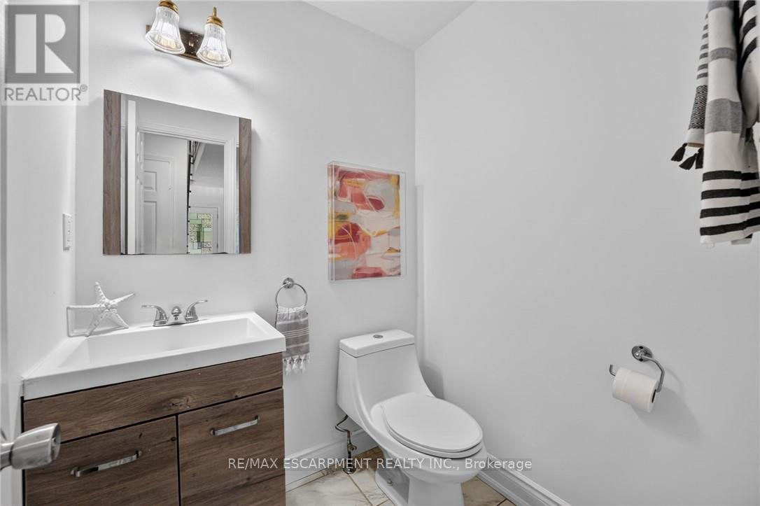 2450 Overton Drive Property Photo 10