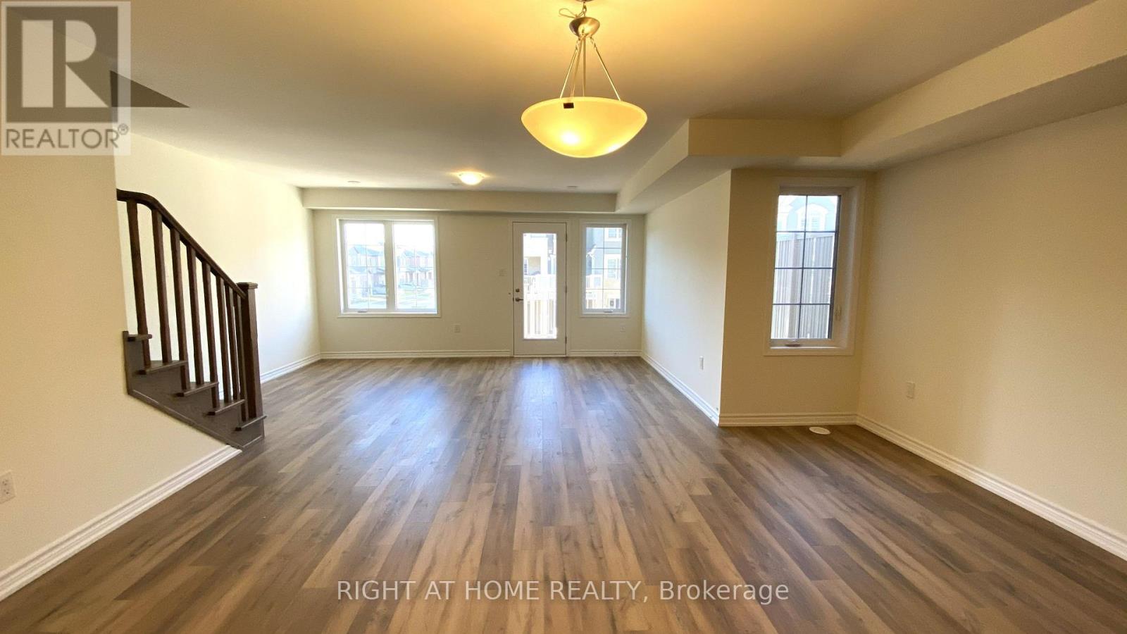 980 Alder Gate Property Photo 4