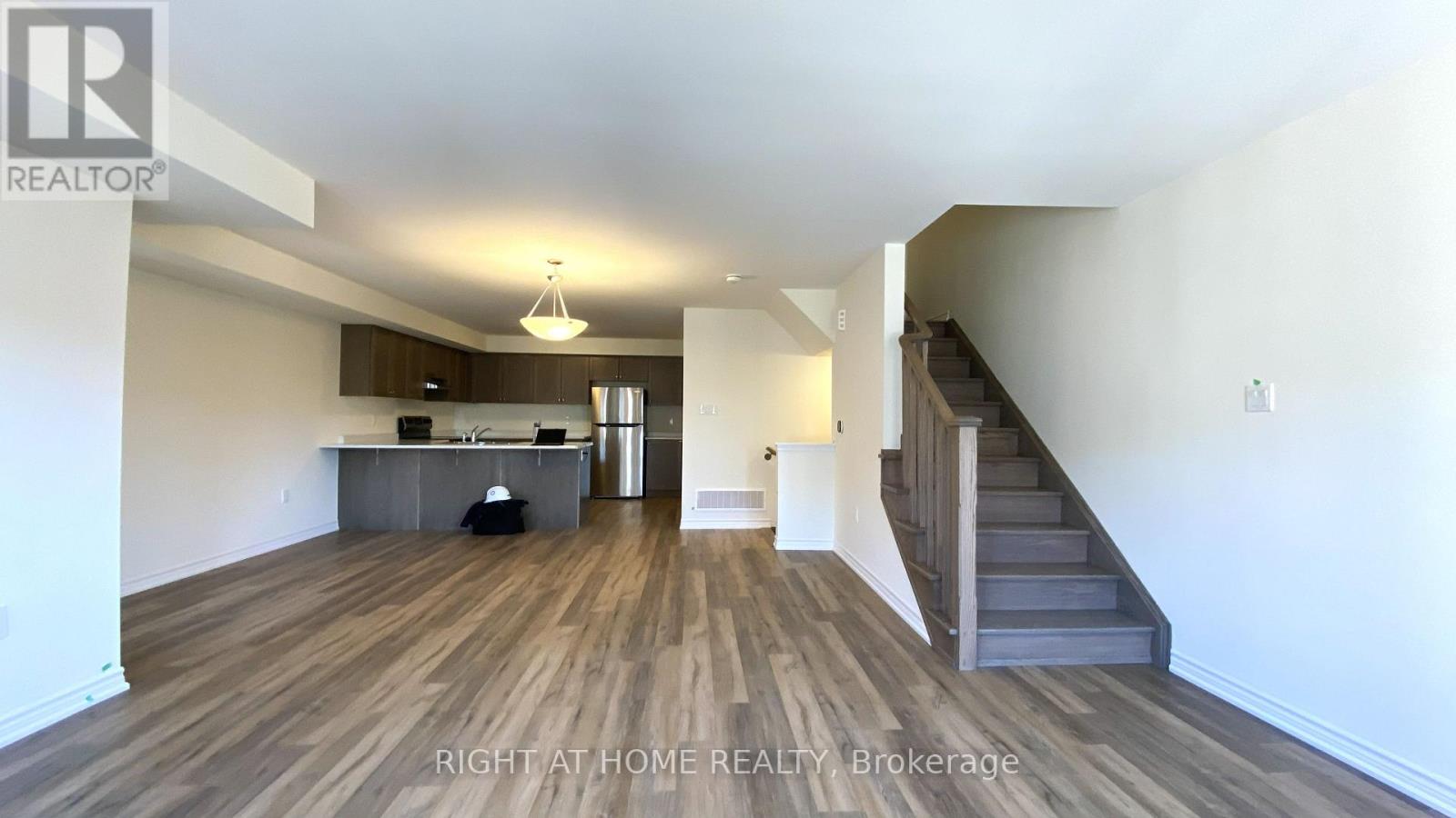 980 Alder Gate Property Photo 6