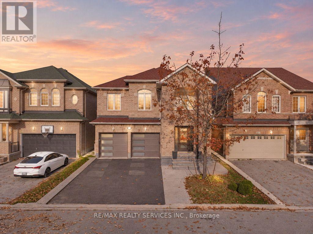 61 Sir Jacobs Crescent Property Photo 1