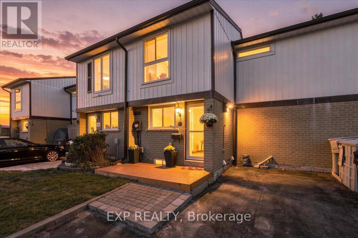 16 Havenbrook Court Property Photo 2