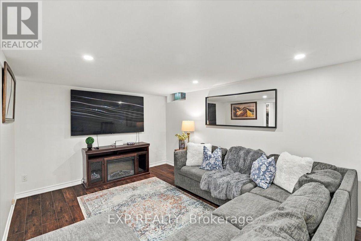 16 Havenbrook Court Property Photo 32