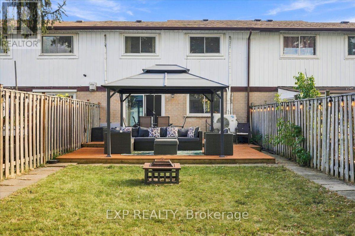 16 Havenbrook Court Property Photo 41
