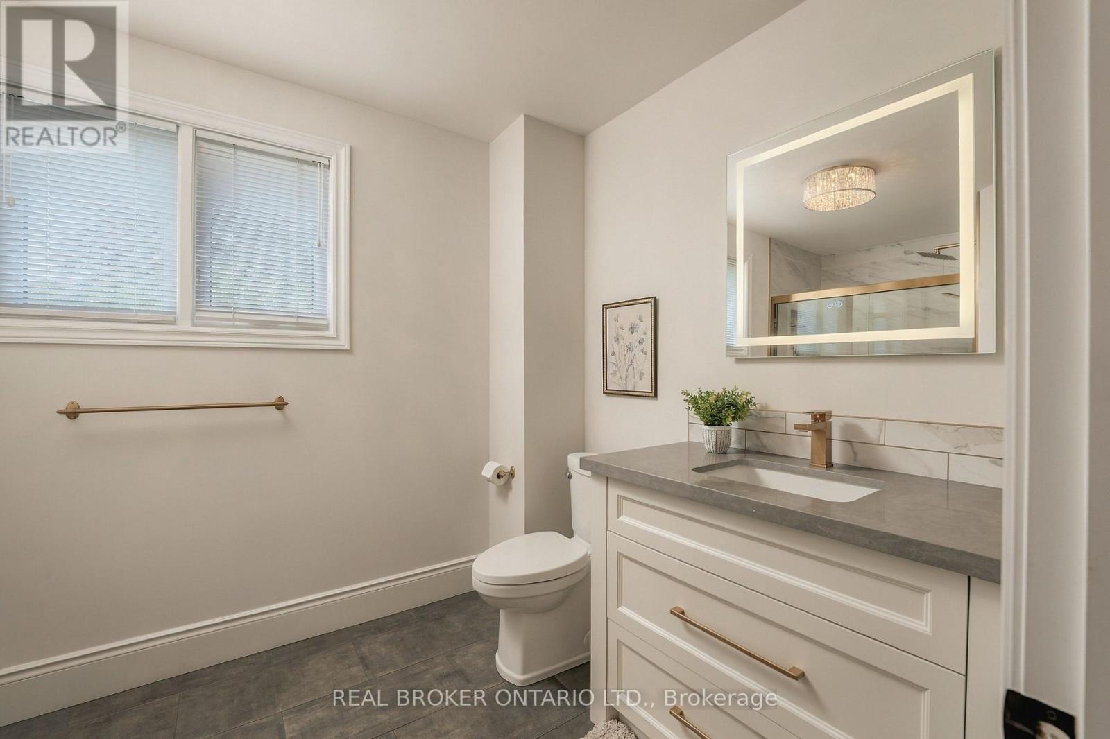 551 Kastelic Place Property Photo 23