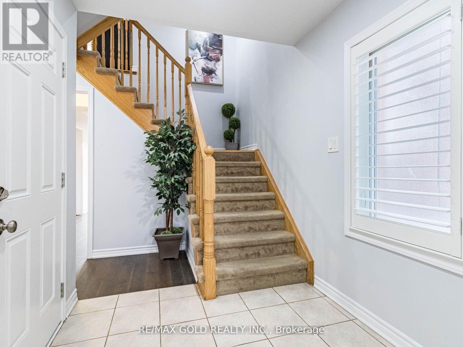 98 Bannister Crescent Property Photo 7