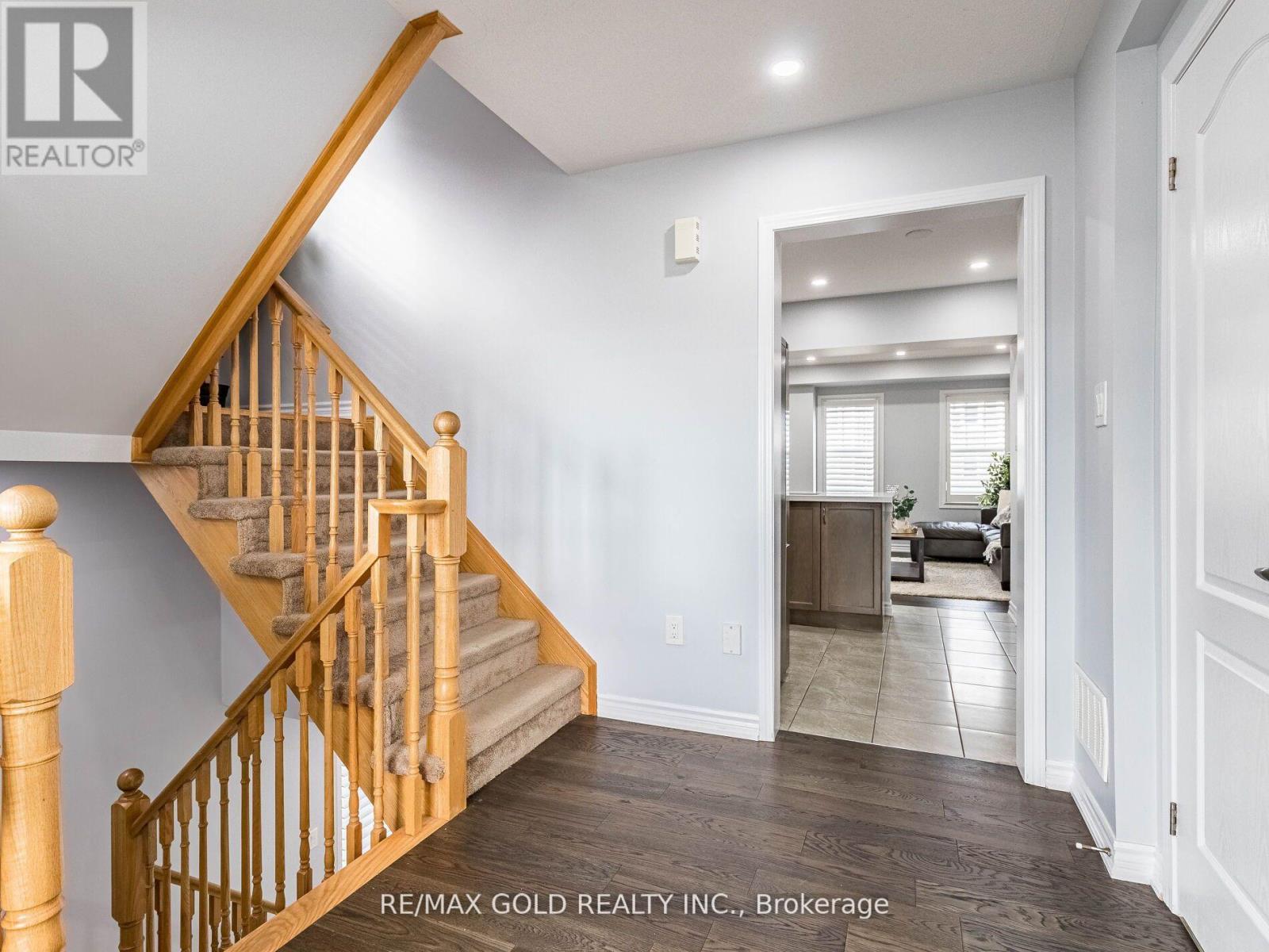 98 Bannister Crescent Property Photo 12