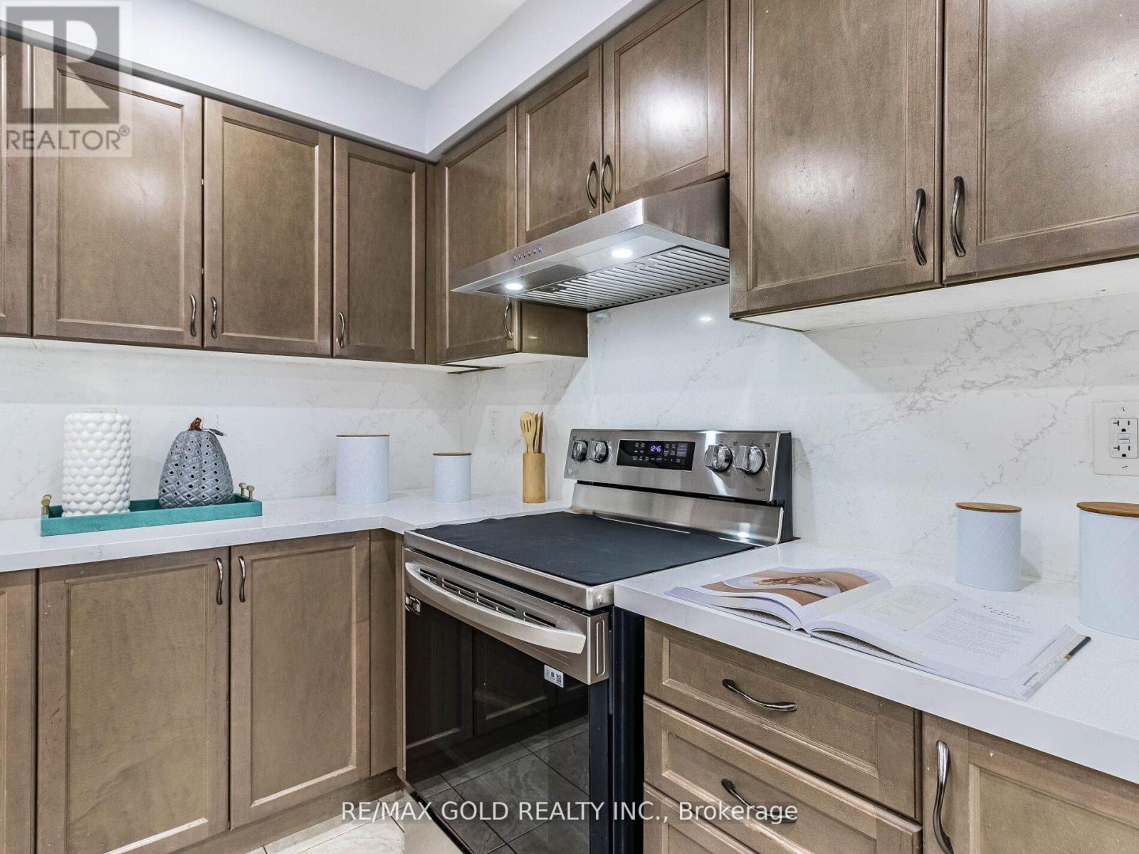 98 Bannister Crescent Property Photo 23