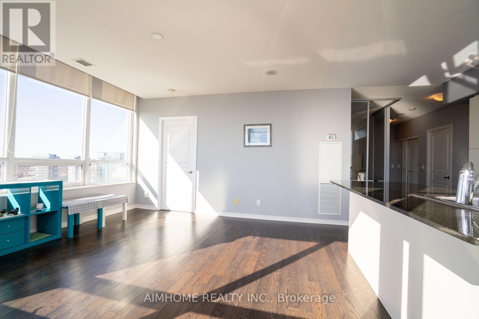 3202 - 2240 Lakeshore Boulevard Property Photo 6