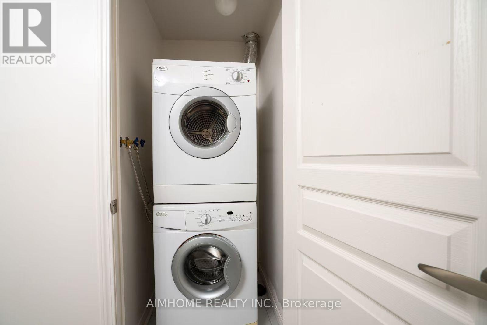 3202 - 2240 Lakeshore Boulevard Property Photo 7