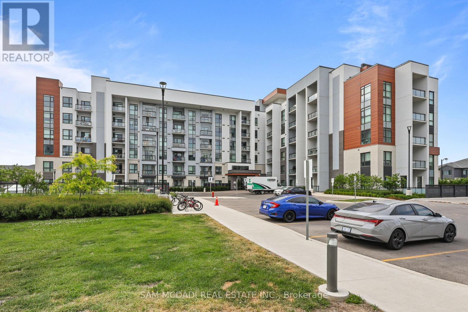 314 - 460 GORDON KRANTZ AVENUE Property Photo 1