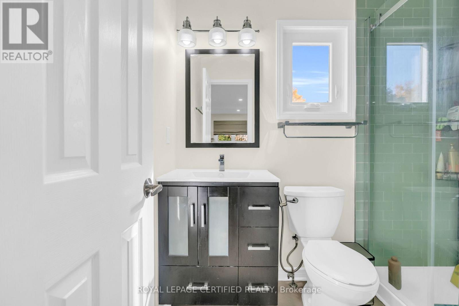 22 Madelaine Crescent Property Photo 24