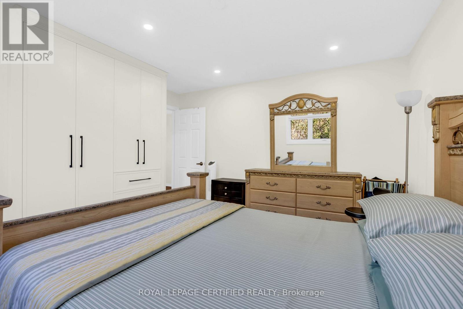 22 Madelaine Crescent Property Photo 28