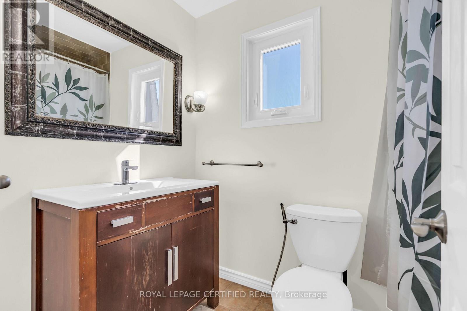 22 Madelaine Crescent Property Photo 29