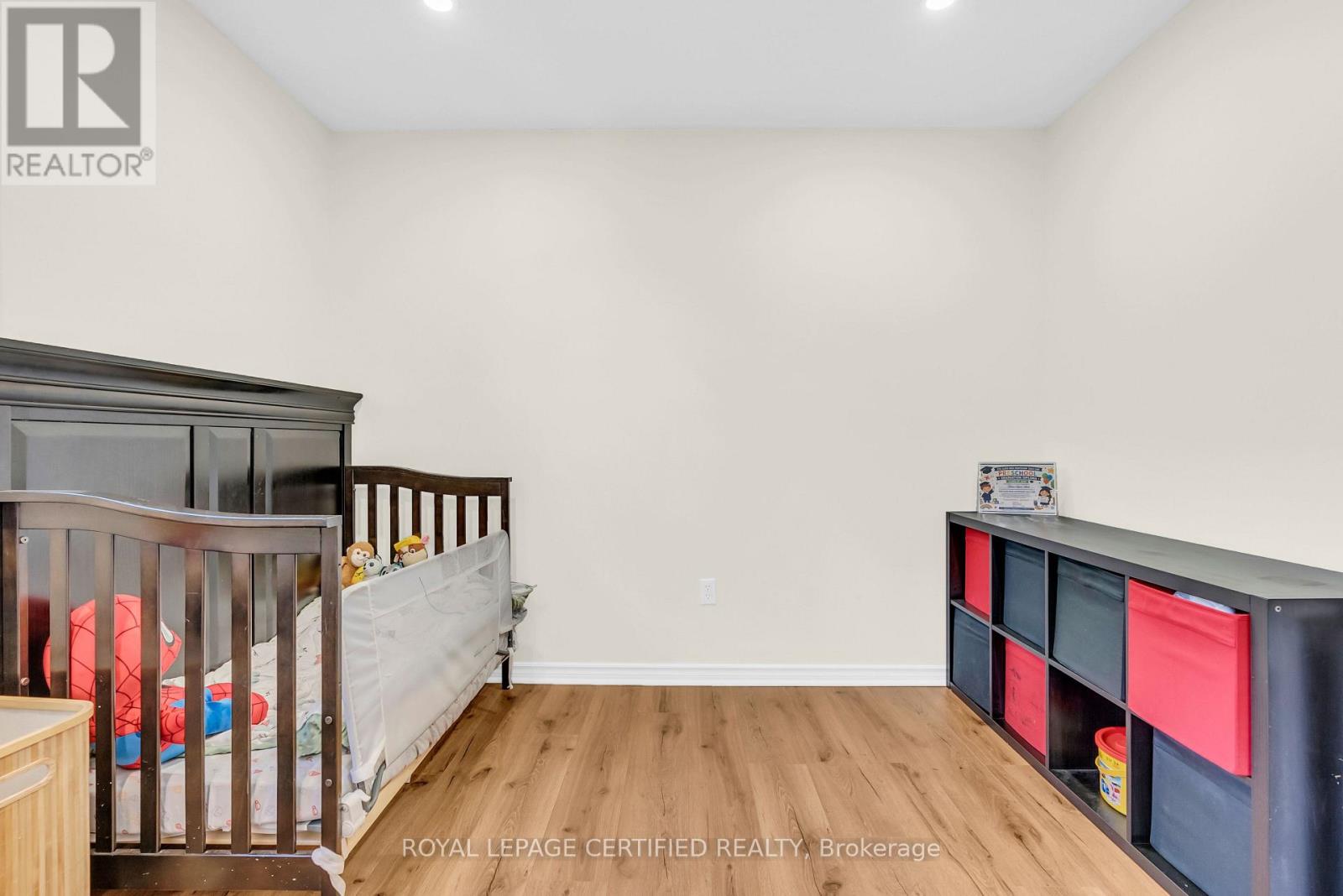 22 Madelaine Crescent Property Photo 33