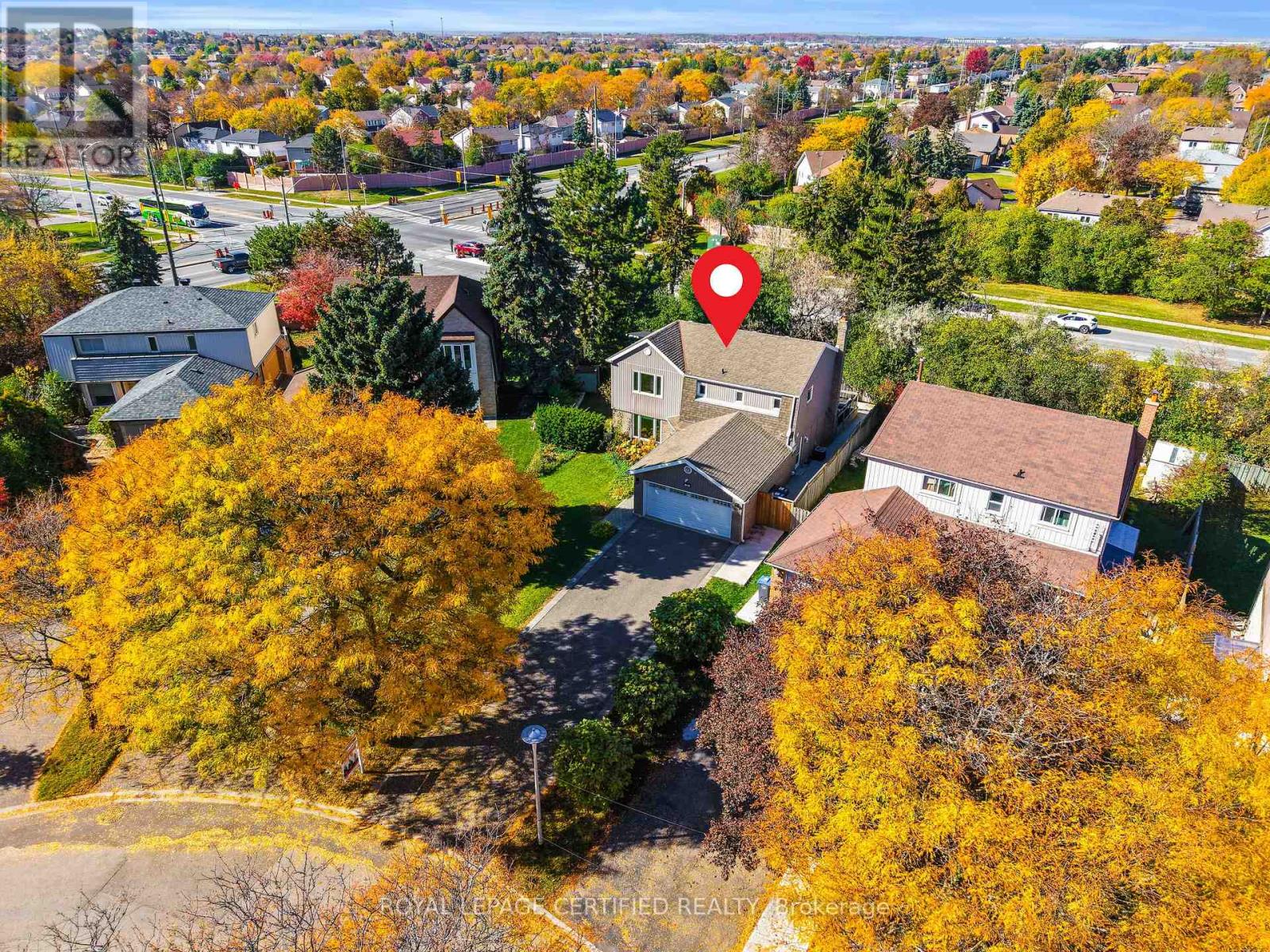 22 Madelaine Crescent Property Photo 50