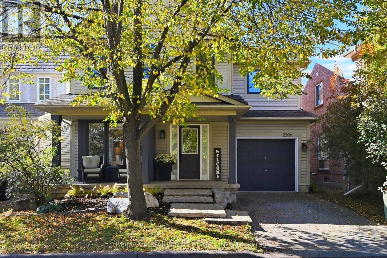 2206 Casselman Court Property Photo 1
