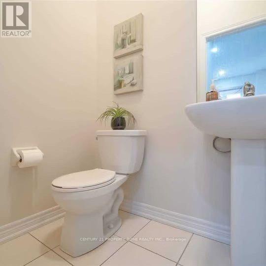 Upper - 17 Angelfish Road Property Photo 13