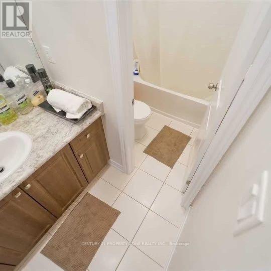 Upper - 17 Angelfish Road Property Photo 14