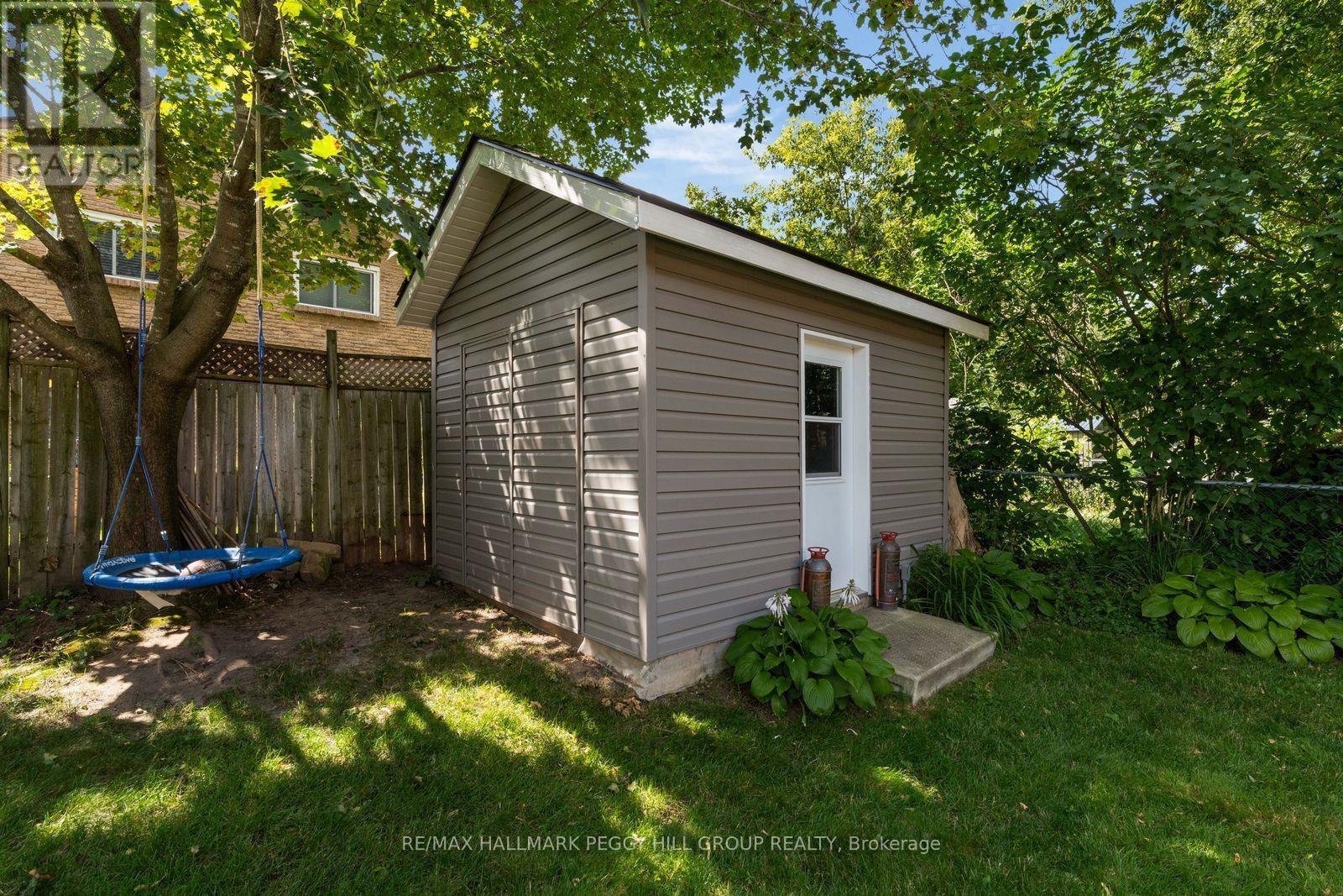 154 Bythia Street Property Photo 15