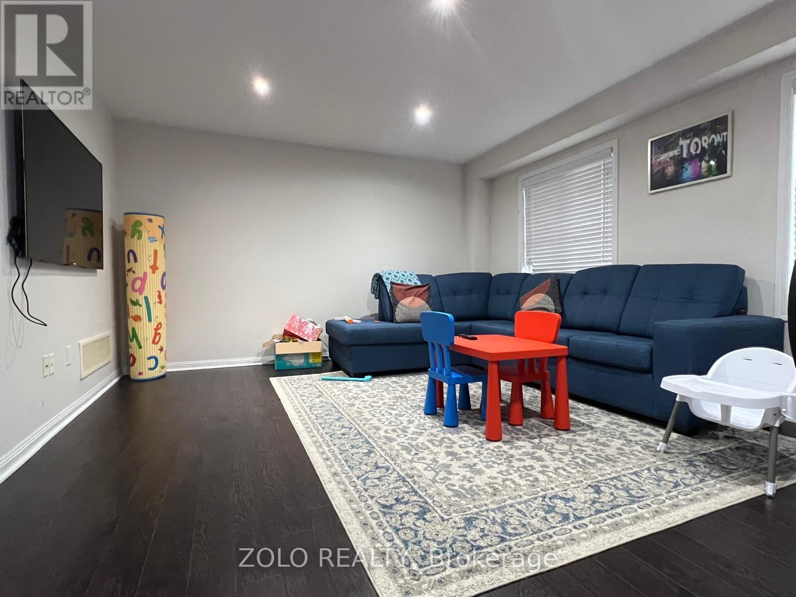 7 Poppythorn Road Property Photo 2