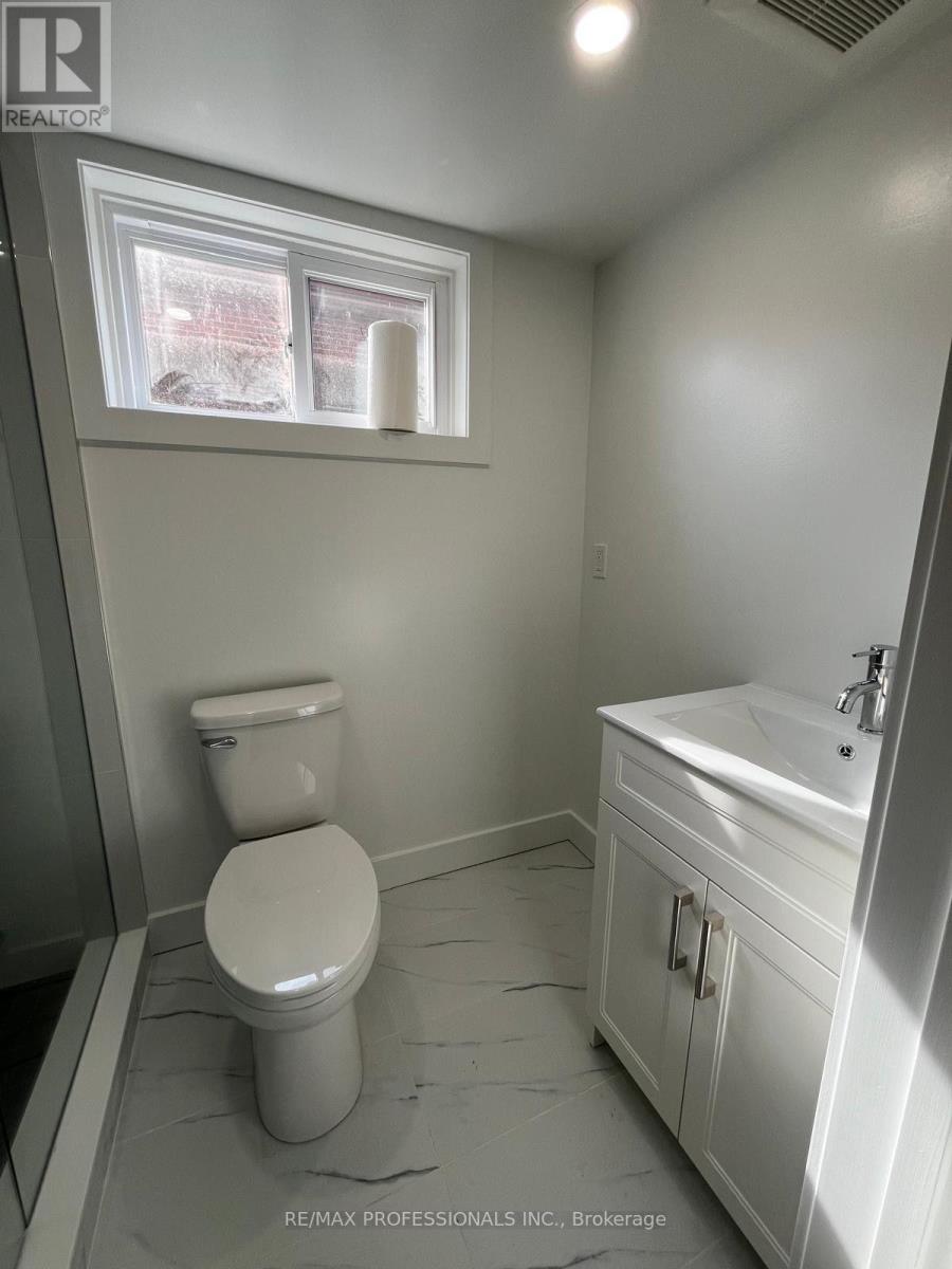 B - 41 Tavistock Road Property Photo 8