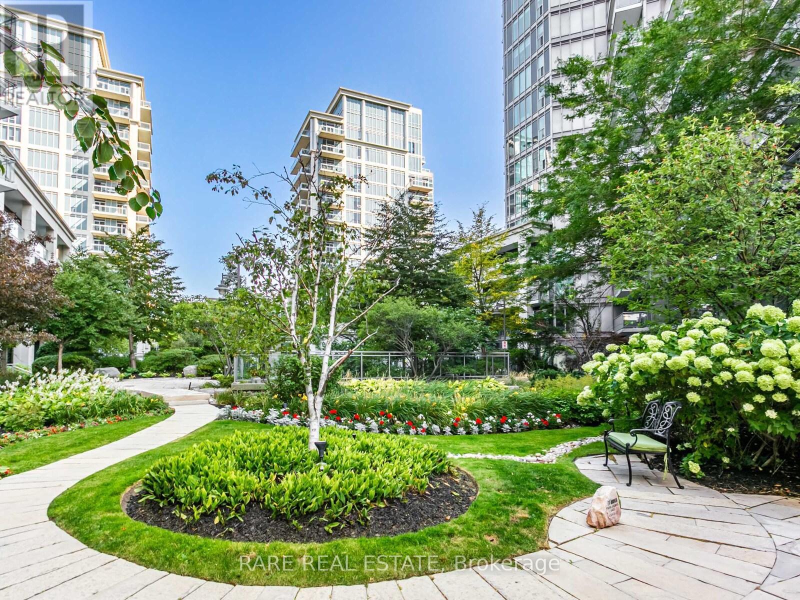 703 - 2119 Lake Shore Boulevard W Property Photo 2