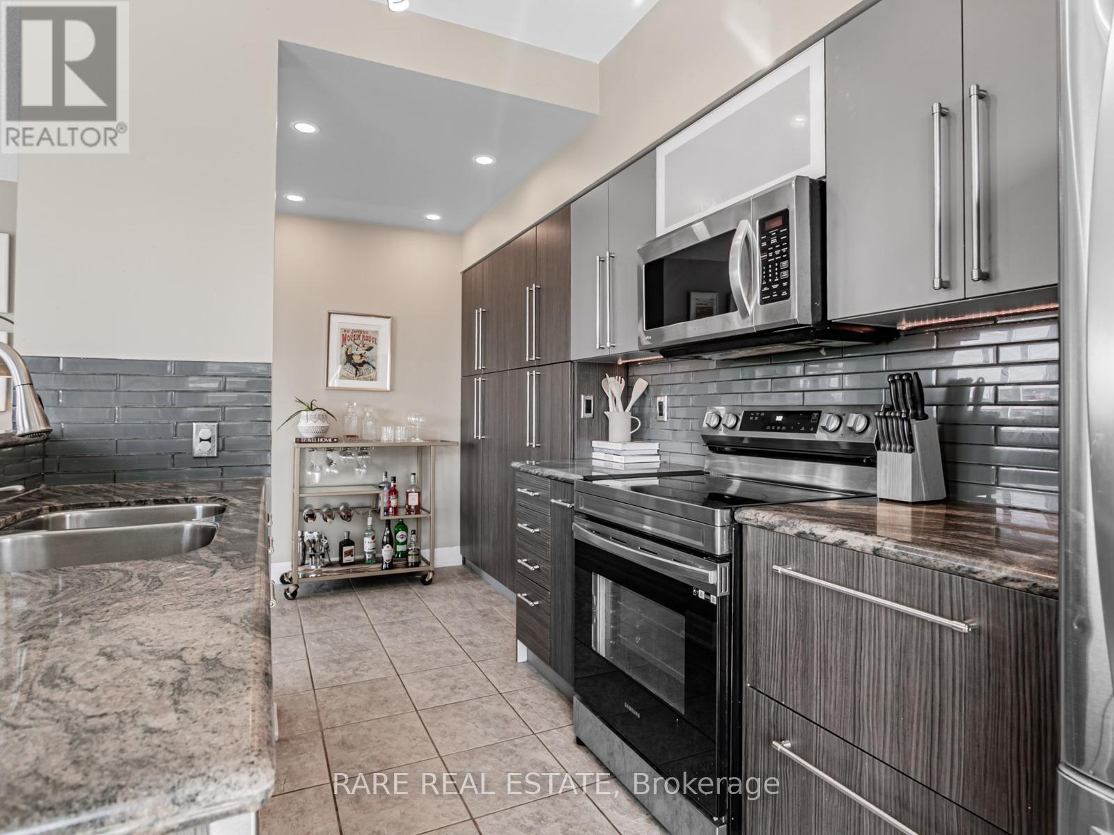 703 - 2119 Lake Shore Boulevard W Property Photo 5