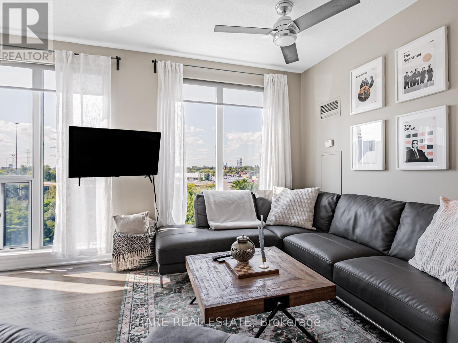 703 - 2119 Lake Shore Boulevard W Property Photo 9
