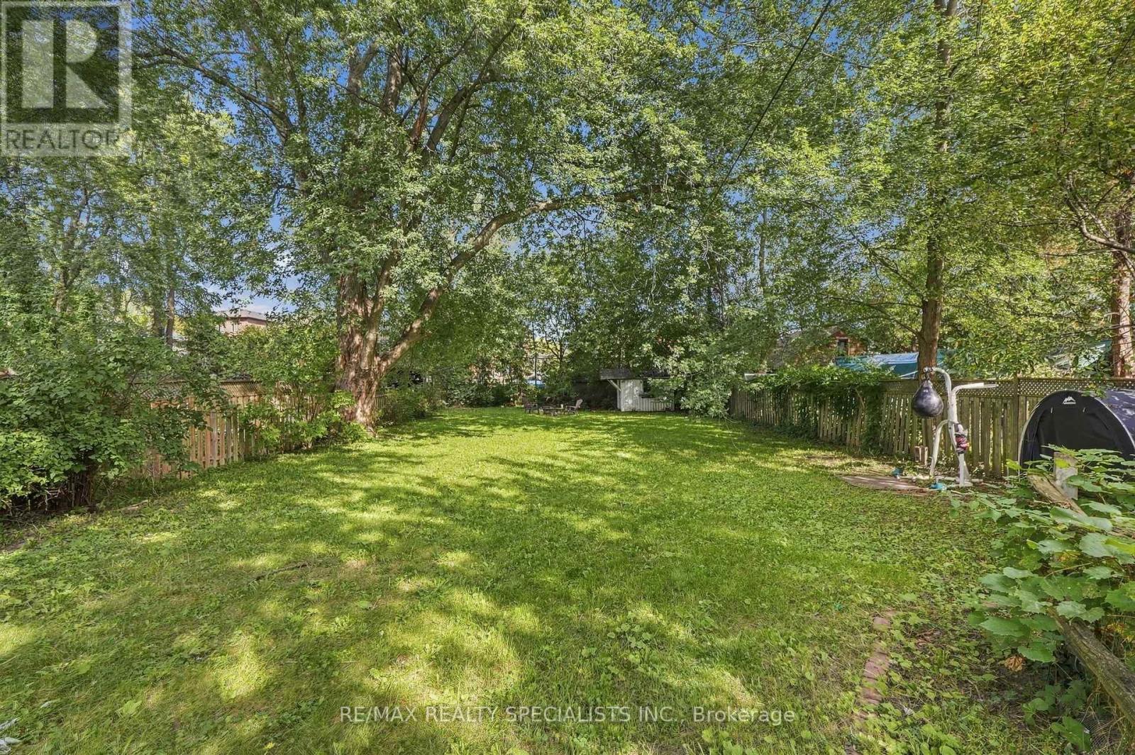 67 Twenty Seventh Street Property Photo 8