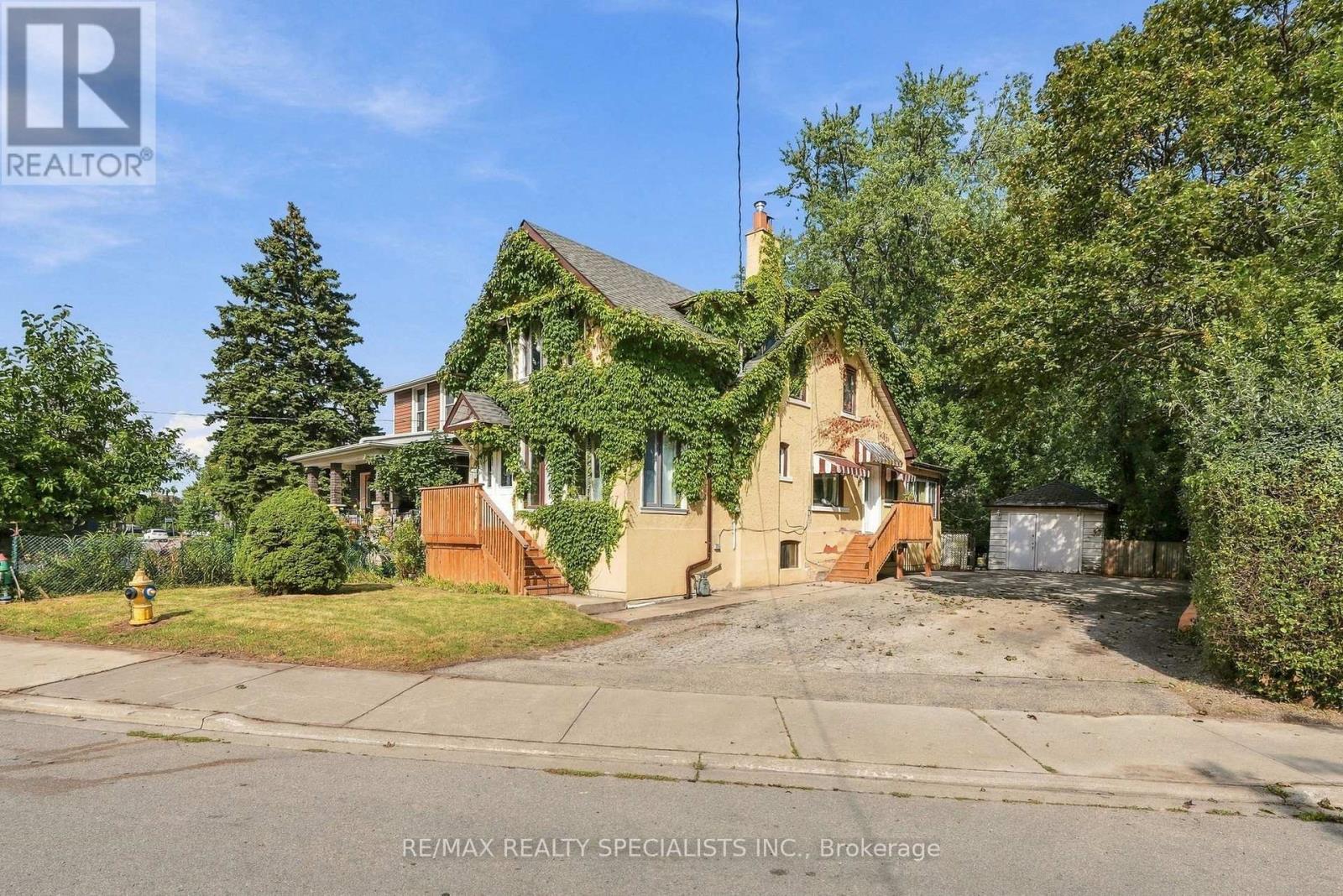 67 Twenty Seventh Street Property Photo 12