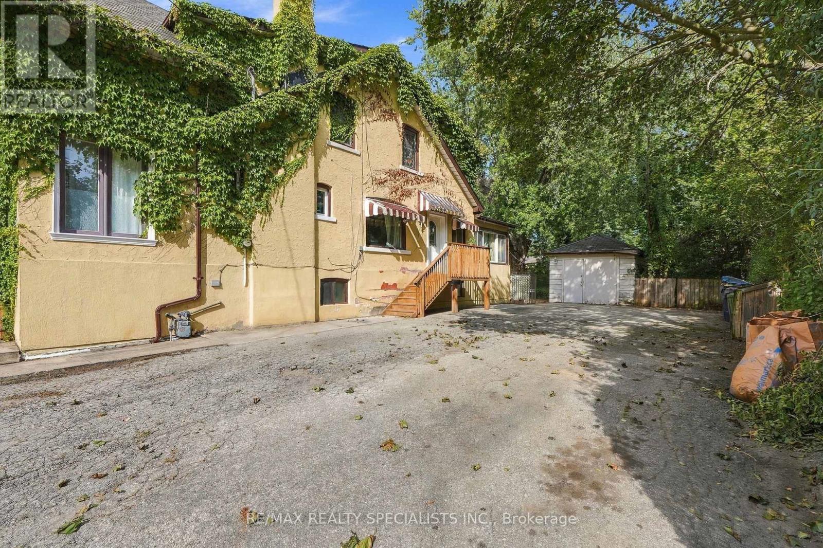 67 Twenty Seventh Street Property Photo 16