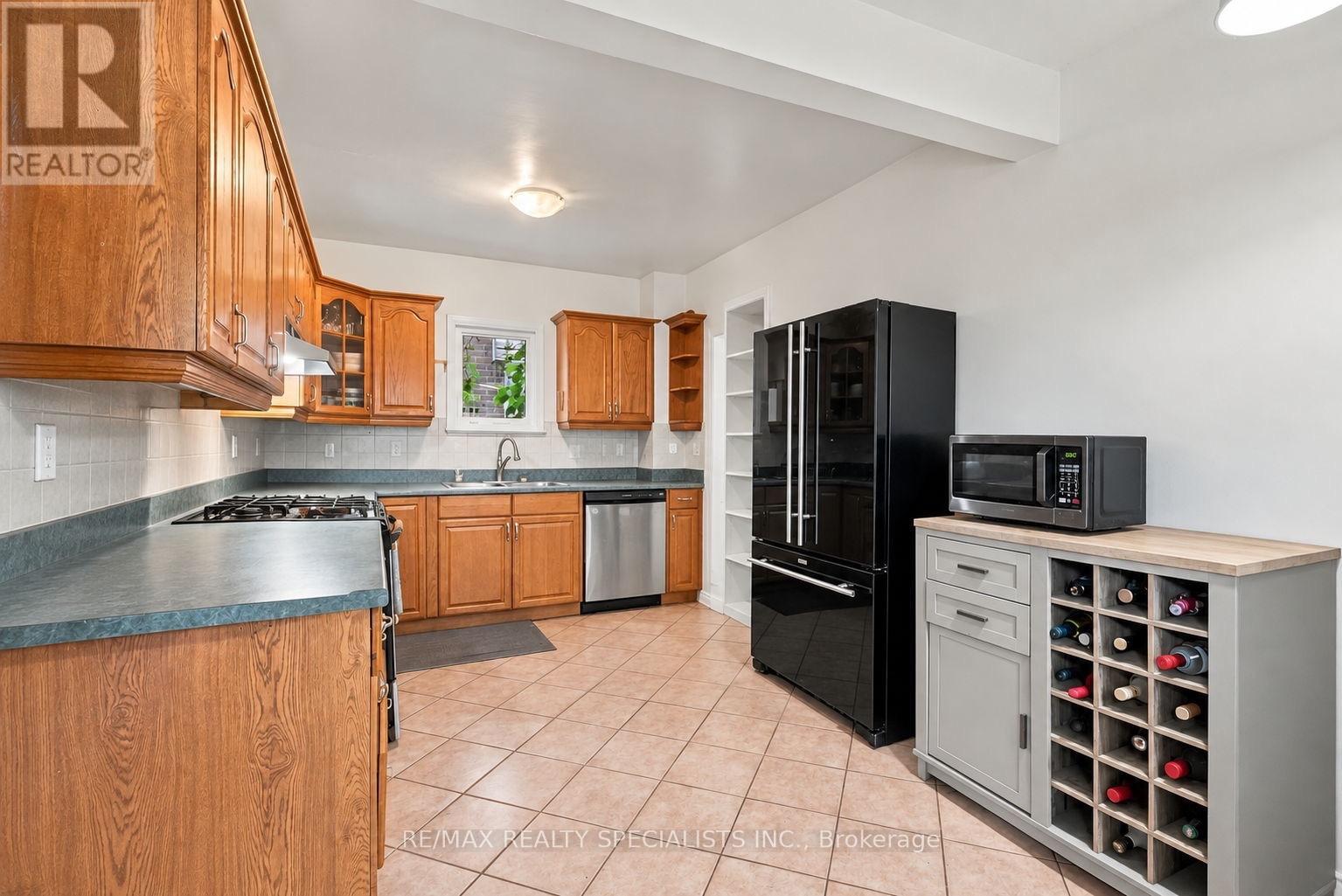 67 Twenty Seventh Street Property Photo 19