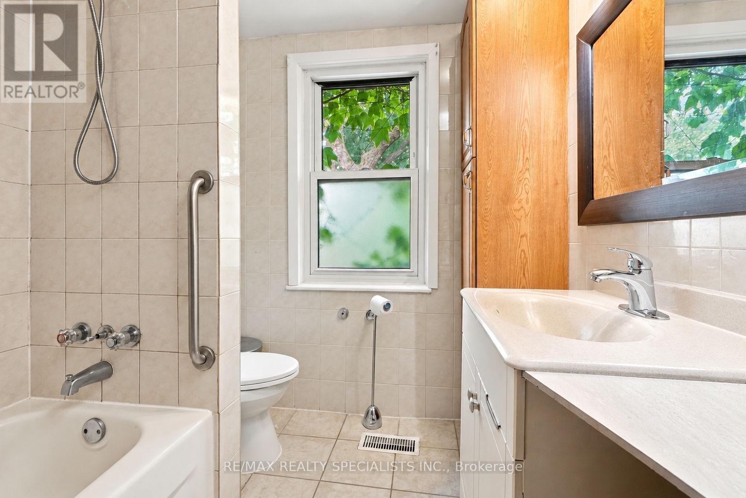 67 Twenty Seventh Street Property Photo 25
