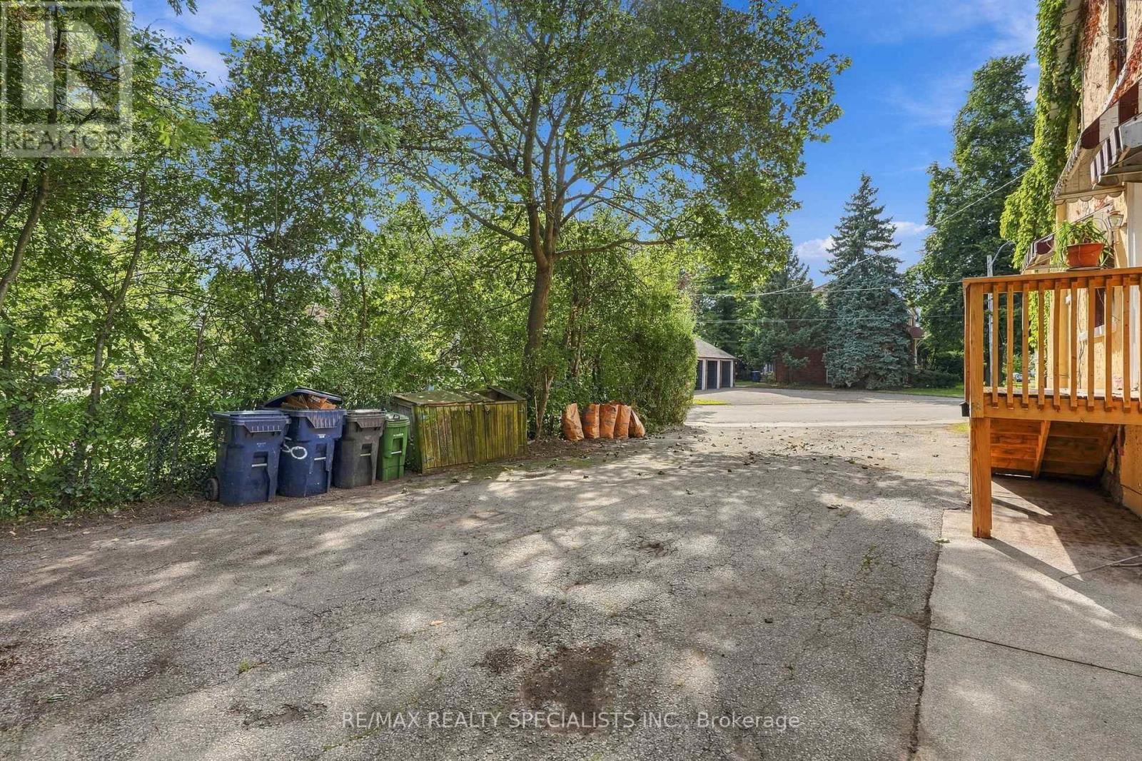 67 Twenty Seventh Street Property Photo 37