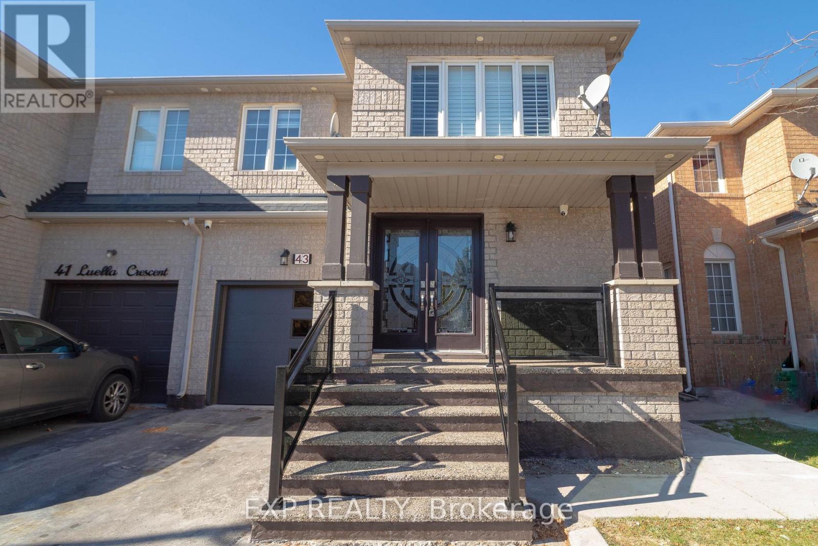 43 LUELLA CRESCENT Property Photo 1