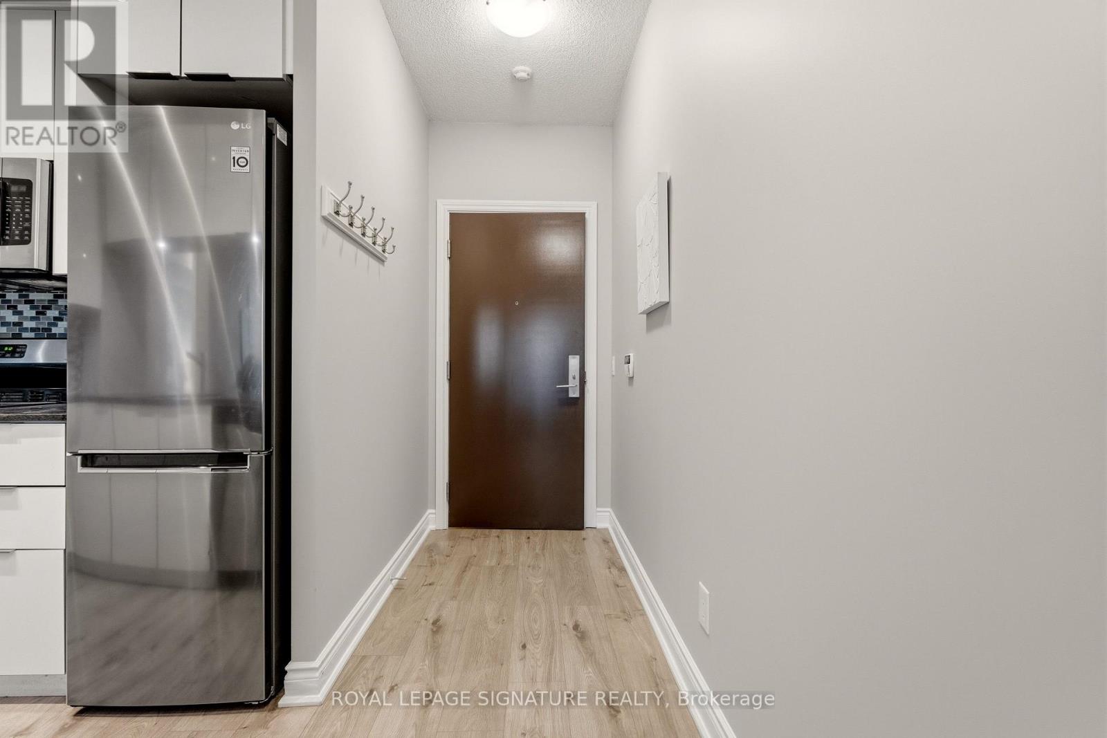 330 - 80 Marine Parade Drive Property Photo 7