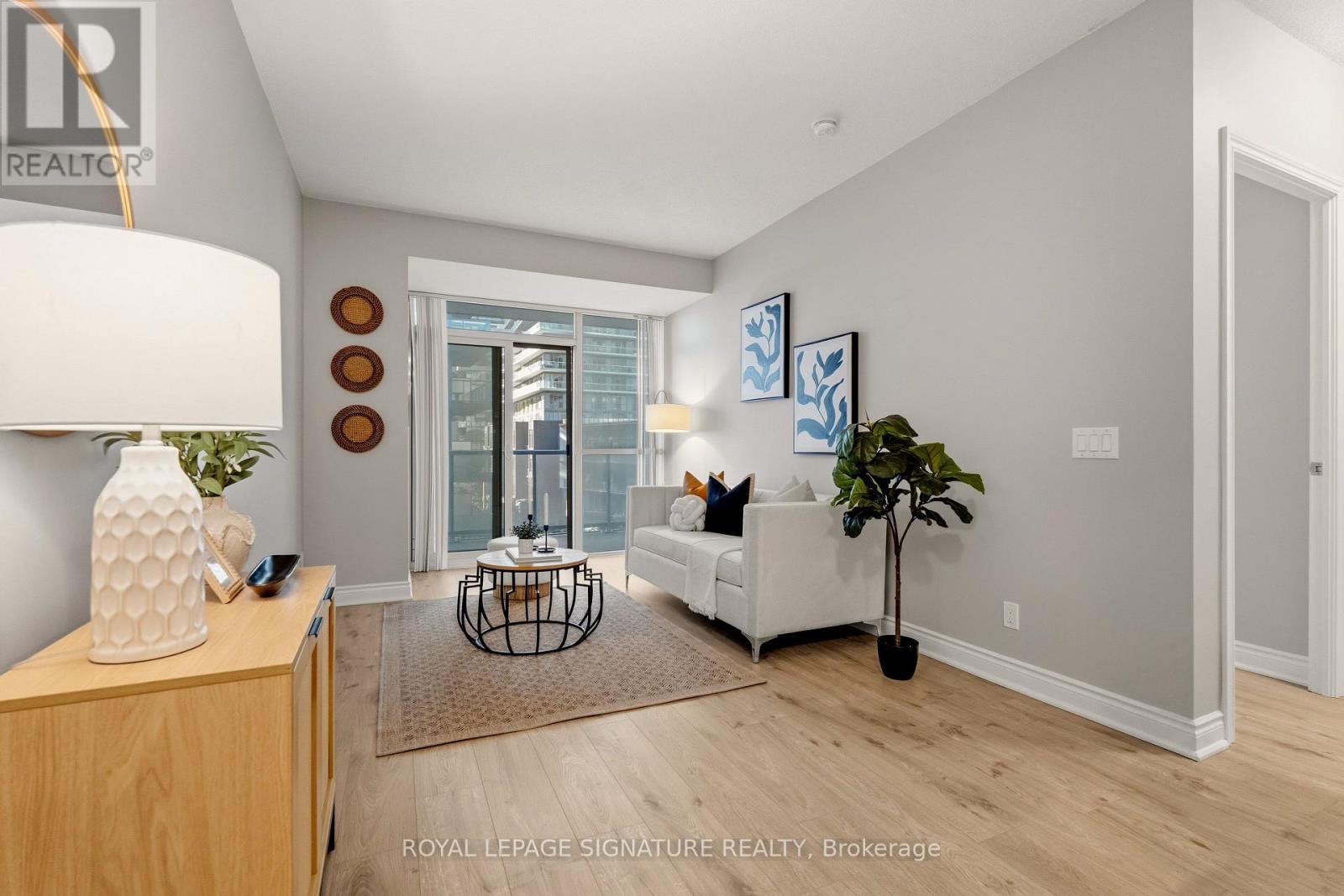 330 - 80 Marine Parade Drive Property Photo 9