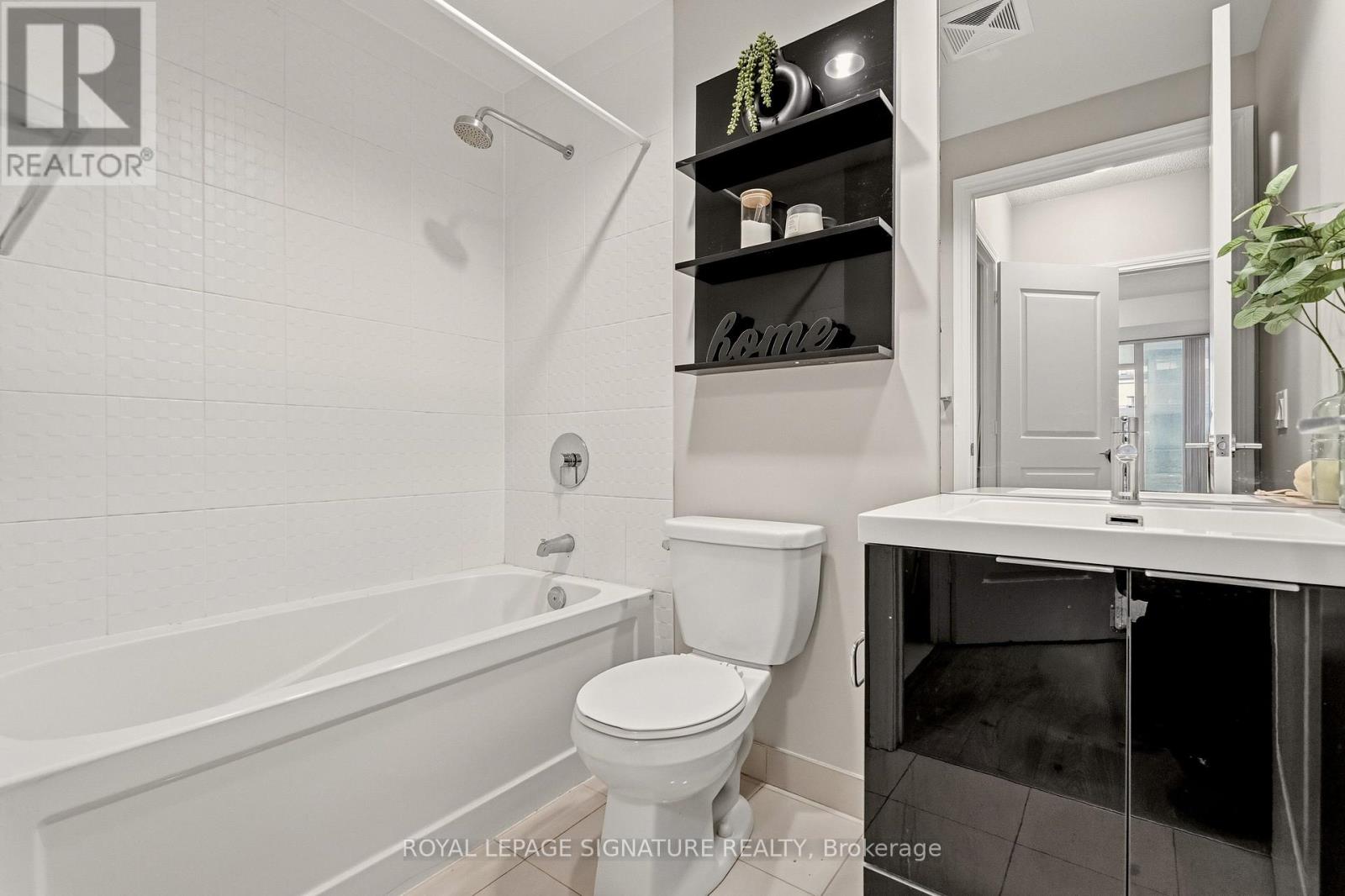 330 - 80 Marine Parade Drive Property Photo 19